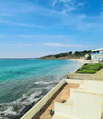 Devant La Avec Piscine Apartment